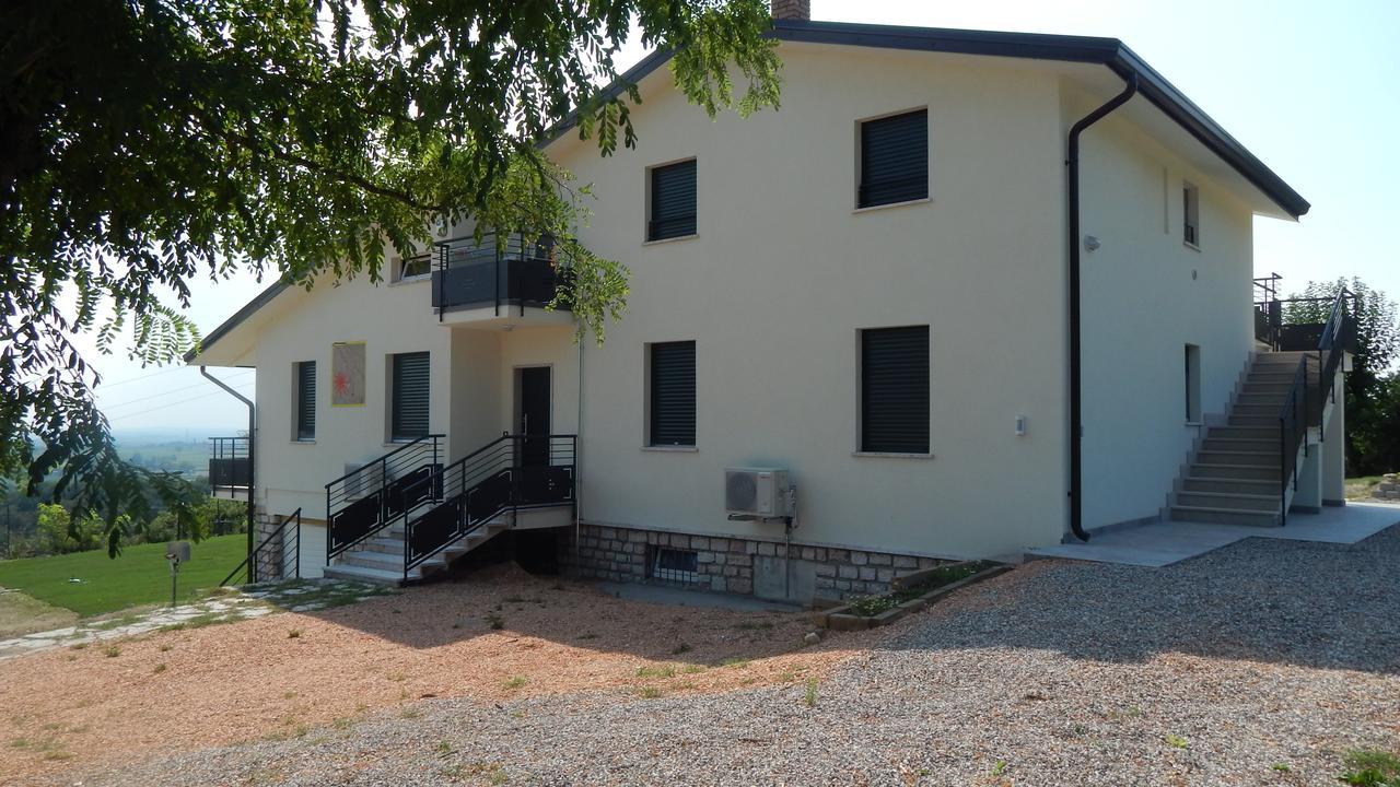 Poggio Di Pastrengo Leilighet Eksteriør bilde